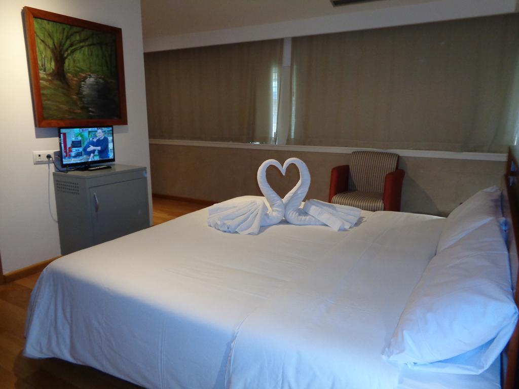 Hotel Villa De เบตันซอส ภายนอก รูปภาพ